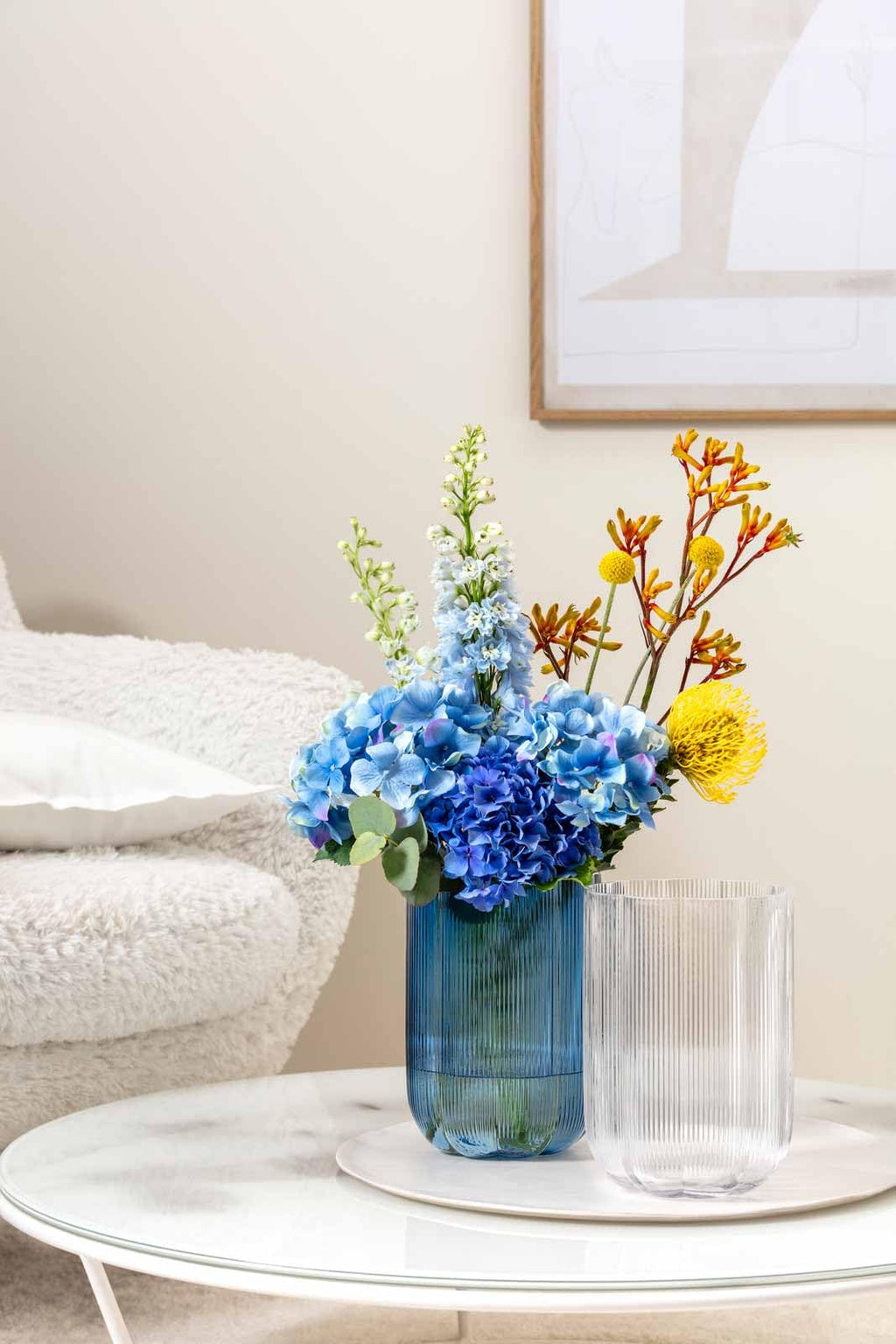 Villeroy & Boch – Fleur Bleu Vase 15 cm Blau, Spülmaschinenfest, Tischvase, Handgefertigte und Mundgeblasene Glasvase, Blumiges Design, Farbige Blumenvase, Deko Wohnung, Home Decor, Dekoraion, Glas